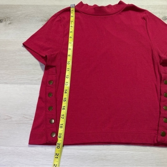 Free People We The Free Red Mock Neck Cropped Short Sleeve Side Snap Top, Sz L - Picture 8 of 8